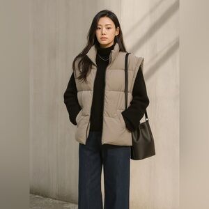 NANING9 oversized puffer vest in light tan